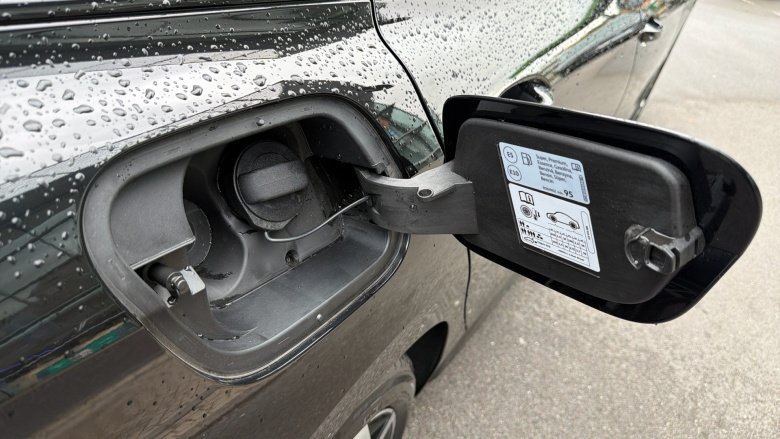 Volkswagen Passat 1.5 eTSI R-Line 5dr DSG Petrol Estate